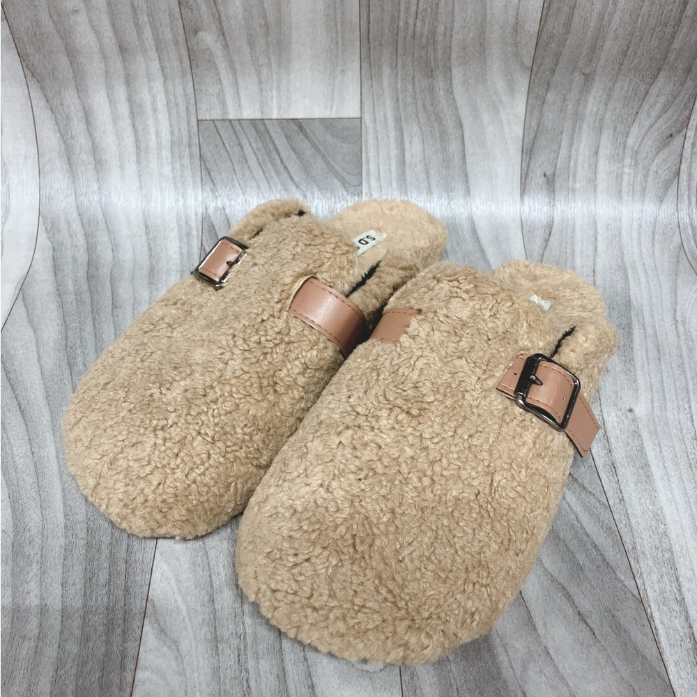 Cozy Tan Fuzzy Slippers with Buckle